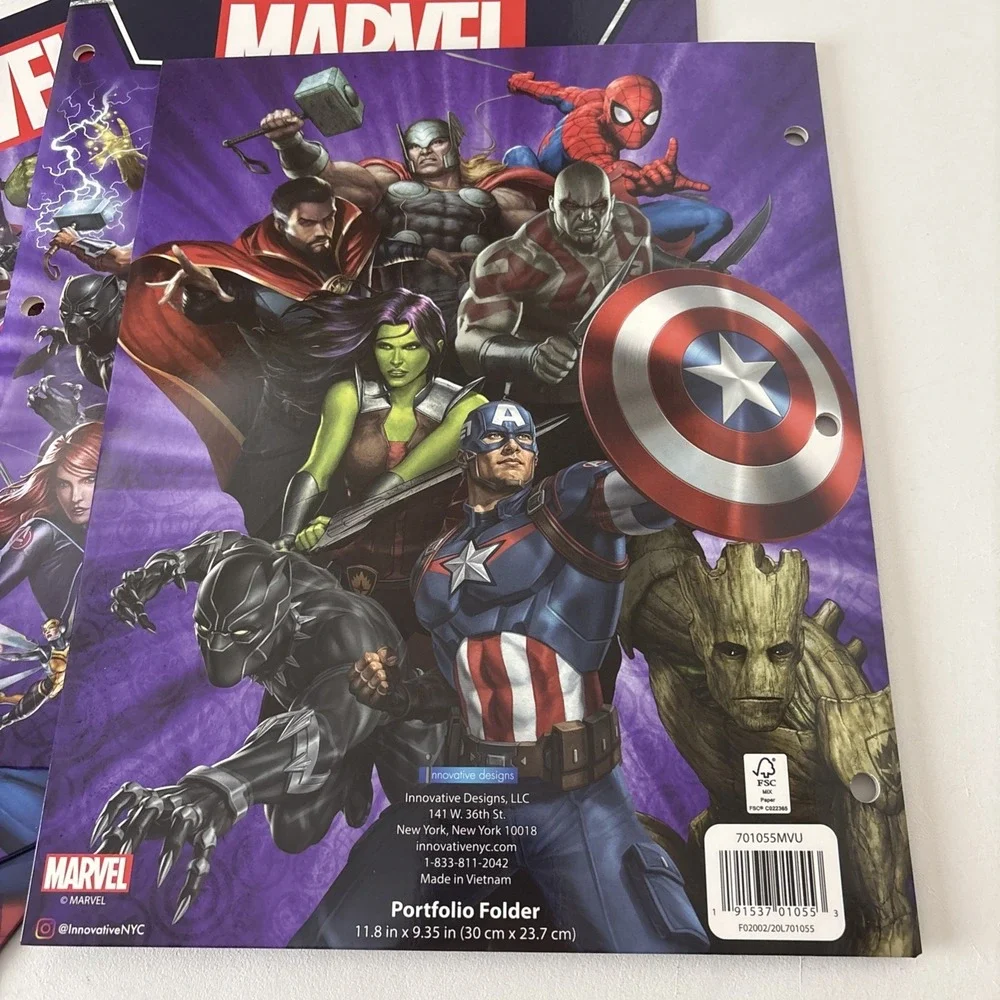 x4 Marvel Universe 2 Pocket Portfolio Folder, 3-Hole Punched for Binder new